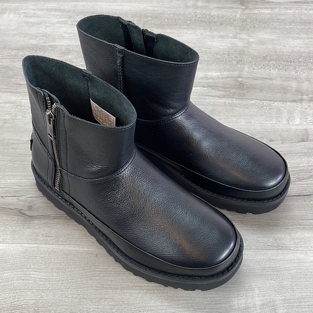🌿UGG🌿 W DECONSTRUCTED MINI ZIP BLACK BOOTS - Picture 3 of 15